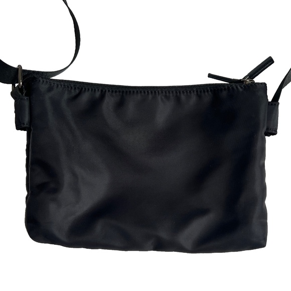 Tracker Crossbody Bag Travel Black RFID Slot 3 Pockets Small 10" x 7 1/2" - Picture 4 of 9